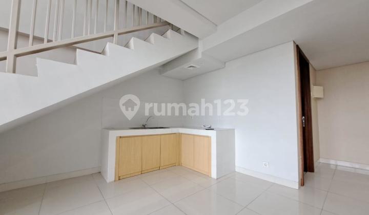 Small Office Home Office, Soho Pancoran, typical Manhattan, Area 97 sqm, Unfurnished Small Office Home Office, Soho Pancoran, typical Manhattan, Area 97 sqm, Unfurnished