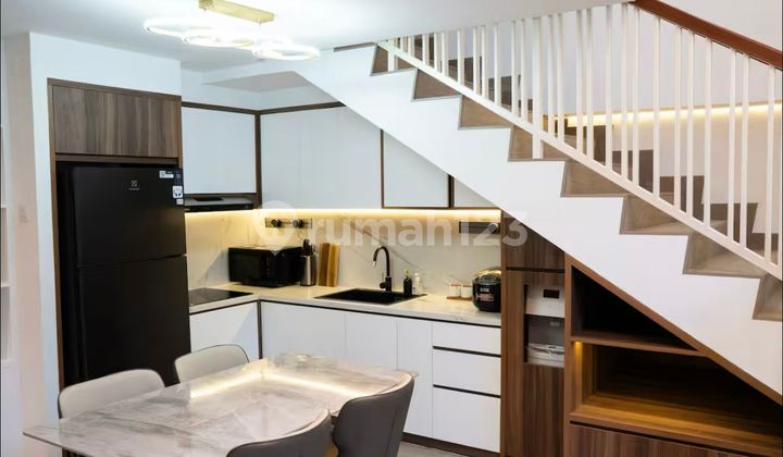 SOHO Podomoro City type Avenue Furnished Hunian dijual, Harga nego