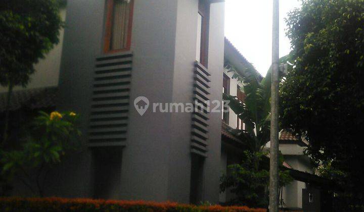 Disewakan Rumah siap huni kondisi bagus dan mewah di Taman Giriloka 2