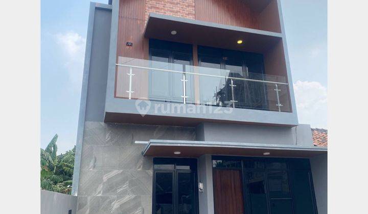 Rumah Baru di Pinggir Jalan Raya akses 5 Menit ke Tol Cimanggis 2