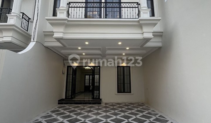 Modern House 10 Minutes to Margonda Toll Road and 15 Minutes to the Station