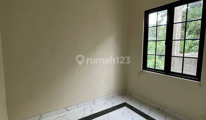 Rumah 2 Lt Semenit Ke Jalan Raya Utama Gdc 10 Menit Stasiun Depok 2