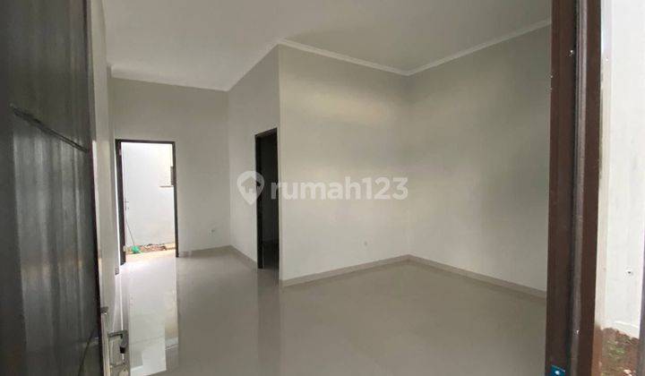 Rumah Siap Huni 5 Menit Gdc 10 Menit Ke Stasiun Depok 2
