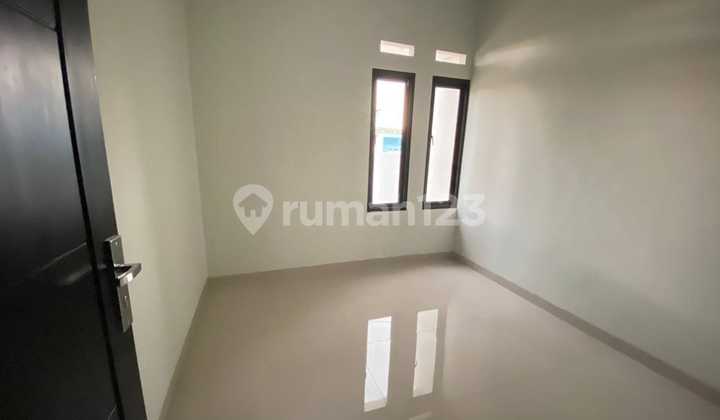 Rumah Siap Huni 5 Menit Gdc 10 Menit Ke Stasiun Depok 4