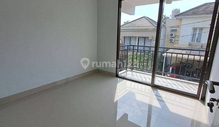 Rumah 2 Lantai SHM Siap Huni Cinere Depok 10 Menit Tol Desari 7