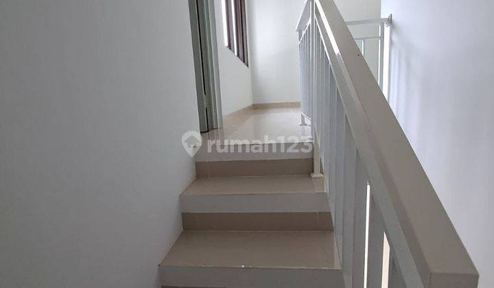 Rumah 2 Lantai SHM Siap Huni Cinere Depok 10 Menit Tol Desari 16
