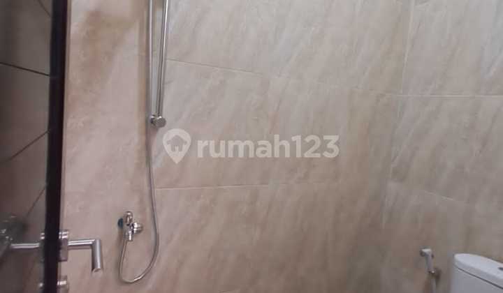 Rumah Siap Huni SHM  Hanya 5 Menit Ke Grand Depok City 15