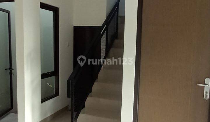Rumah 2 Lantai Sawangan Dekat Jalan Raya 10 Menit Tol Pamulang 4