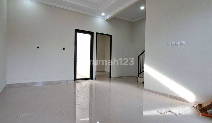 ruang tamu rumah siap huni raden saleh