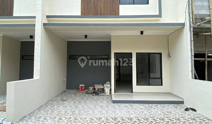 Rumah 2 Lantai Siap Huni Dekat Ke Gdc 10 Menit Ke Stasiun Depok 1