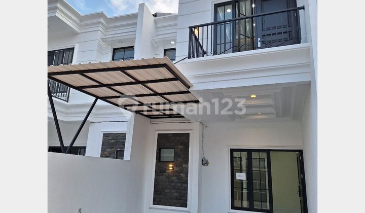 Rumah baru siap huni akses strategis 10 menit ke stasiun depok 2