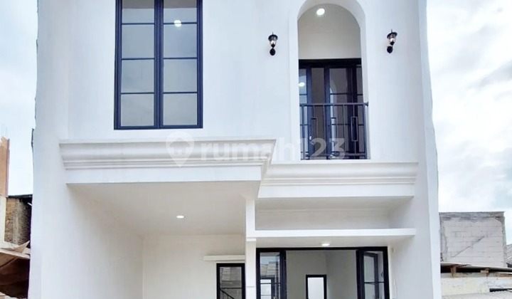 Rumah baru siap huni akses 10 menit ke stasiun depok baru
