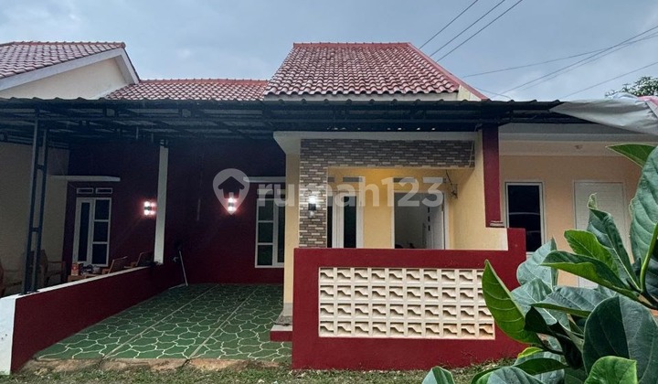 Rumah baru siap huni lokasi 5 menit ke Tol Bogor Kemang