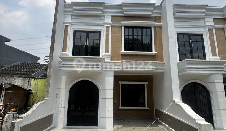 Rumah Modern Classic Dekat Stasiun Depok dan Tol