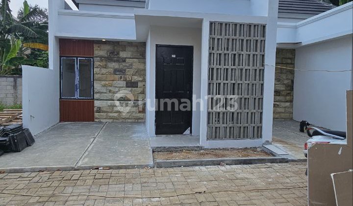 Rumah Siap Huni 10 Menit Ke Tol Pamulang & Dekat Mrt Lebak Bulus 1