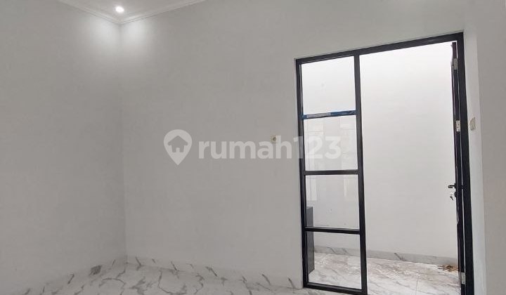 Rumah 3 Menit ke Alun Depok dan 10 Menit ke Stasiun Depok