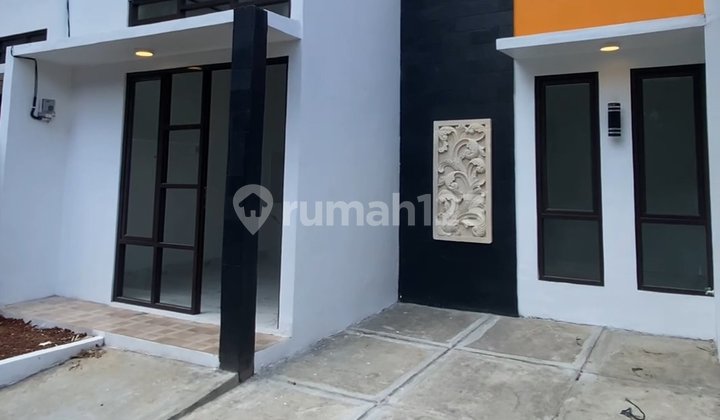 Rumah Modern Bali Minimalist Hanya 15 Menit ke Stasiun Depok Rumah Modern Bali Minimalist Hanya 15 Menit ke Stasiun Depok
