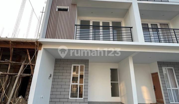 Rumah Siap Huni Akses 15 Menit Ke Lrt & 10 Menit Ke Tol Rumah Siap Huni Akses 15 Menit Ke Lrt & 10 Menit Ke Tol