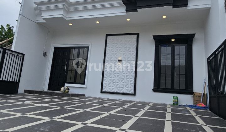 Rumah Mewah Siap Huni Akses 10 Menit Ke Stasiun Depok & Dekat Tol