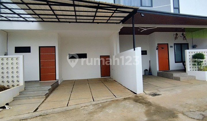 Rumah Modern di Depok lokasi strategis 10 menit ke stasiun depok
