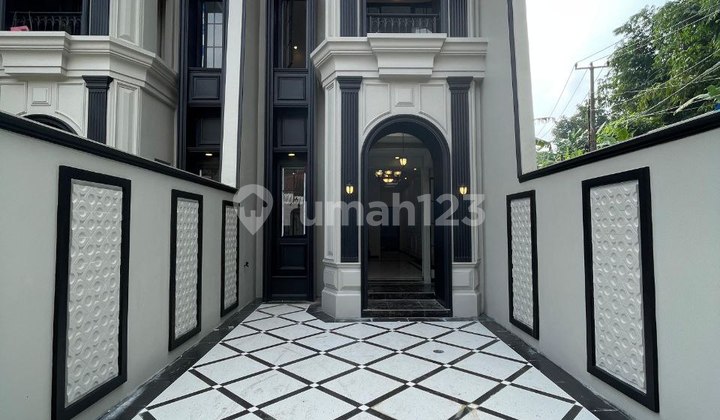 Rumah mewah Ready Stock akses 7menit ke stasiun Depok & dekat Tol