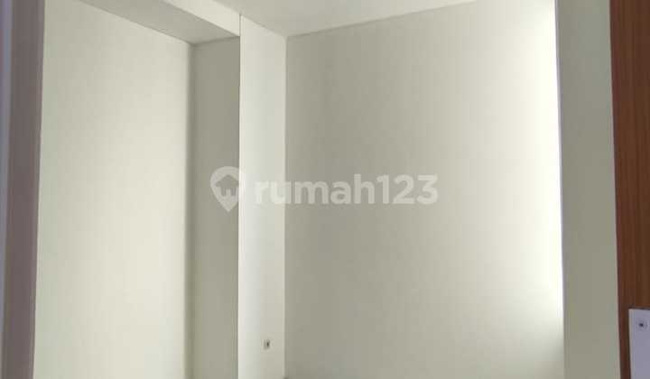 Rumah Nempel Jaksesl Lokasi dekat ke Kampus UI dan Tol Cisalak 2