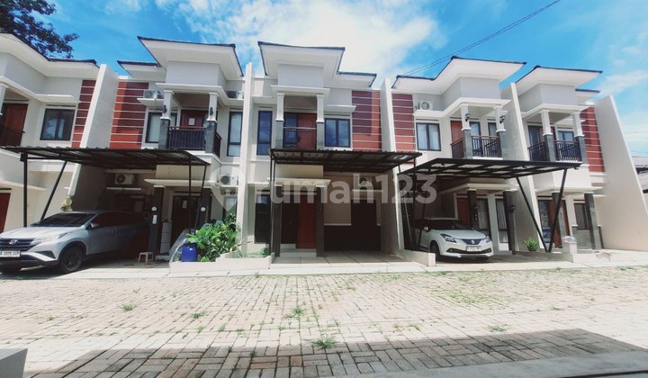 Rumah Siap huni modern lokasi strategis dekat pamulang square Rumah Siap huni modern lokasi strategis dekat pamulang square