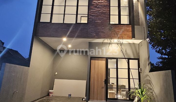 Rumah Ready 300 meter/ kurang 1 menit ke Tol kukusan& 5 menit ke stasiun 2