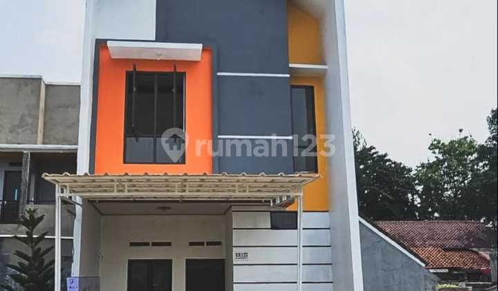 2-Storey Move-In Ready House with 15-Minute Access to Pondok Rajeg Station 2-Storey Move-In Ready House with 15-Minute Access to Pondok Rajeg Station