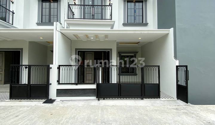 Rumah American Classic Di Gdc Depok Akses 10 Menit Ke Stasiun