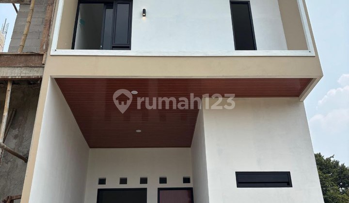 Modern Move-In Ready House 15 Minutes Access to Citayam Station Near Highway
