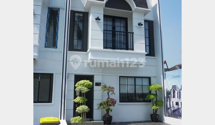 Modern House Ready Stock, 5-minute access to Jagorawi Toll Road.