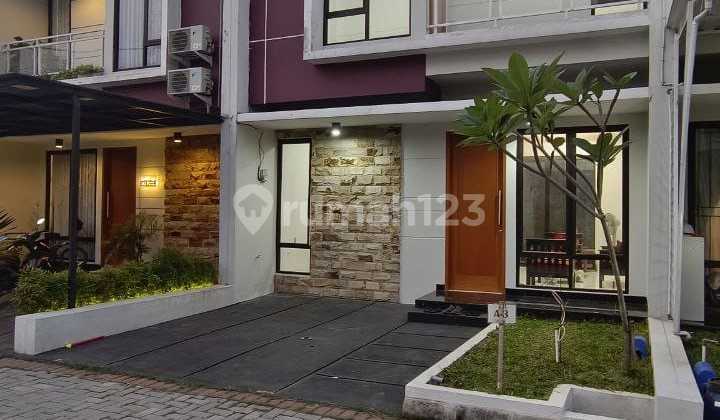 rumah Modern akses jalan lebar lokasi dekat Stasiun dan akses Tol 2