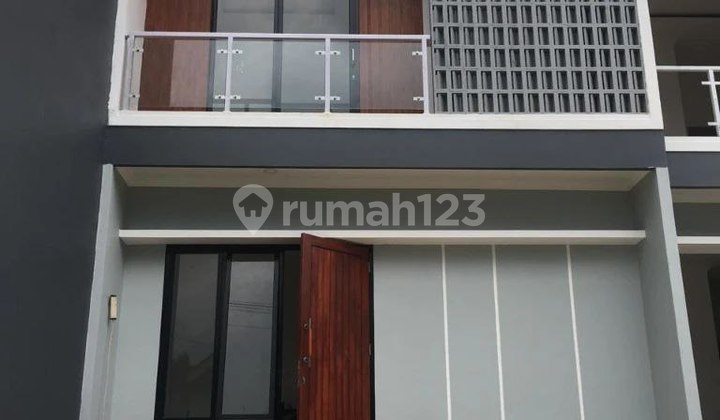 Rumah Siap Huni akses 9 menit ke Stasiun Depok & 15 menit ke Tol  2