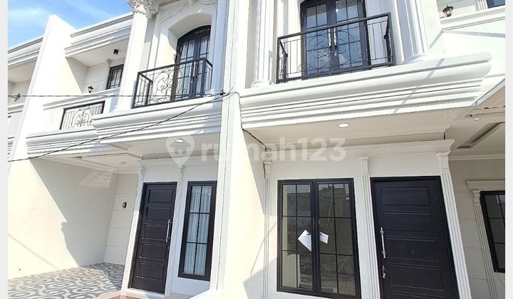 Rumah 2 Lantai Siap Huni di Kemang Raya Dekat Stasiun Depok  2