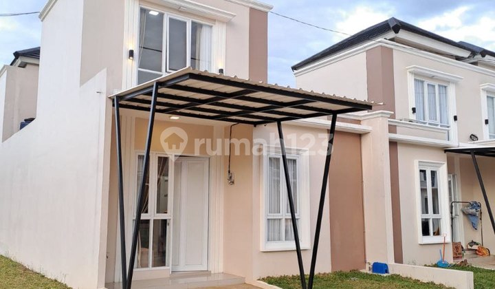 Mezzanine Residence 10 Minutes Access to Station and Tiptop Depok 2