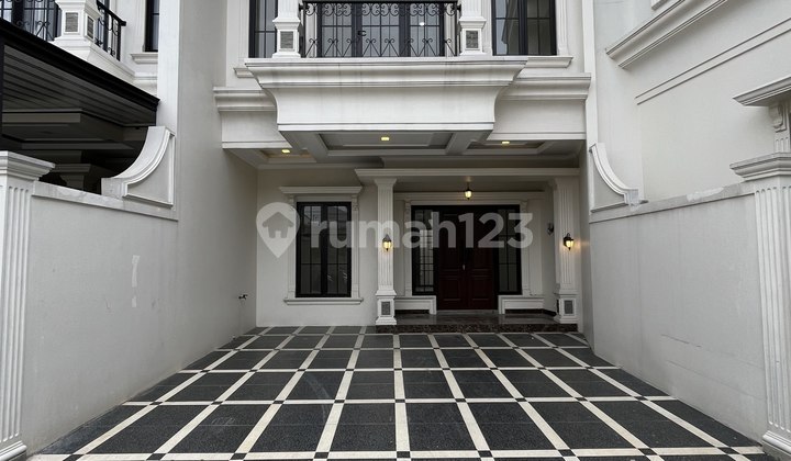 Rumah Modern Akses 10 Menit ke Stasiun Depok dan Dekat Tol