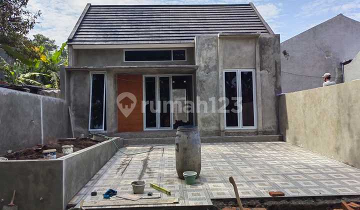 RUMAH MINIMALIS MODERN SIAP HUNI DEKAT PASAR GODEAN SLEMAN MURAH 2