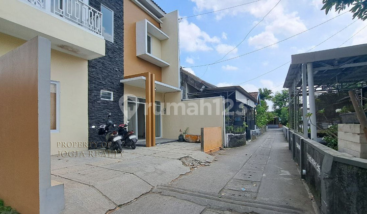 2-STORY HOUSE READY TO OCCUPY IN PANGGUNGHARJO NEAR ISI AND UMY CAMPUSES 2