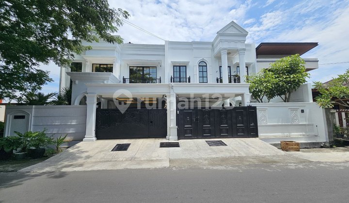 DIJUAL CEPAT RUMAH MEWAH SIAP HUNI ADA KOLAM RENANG FURNISHED 2