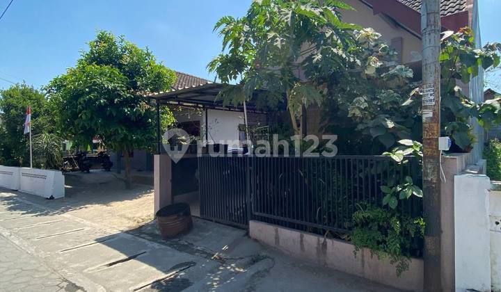 House for Sale in Banyuraden, Gamping, Sleman, Ready to Occupancy, Near Tugu Jogja 2