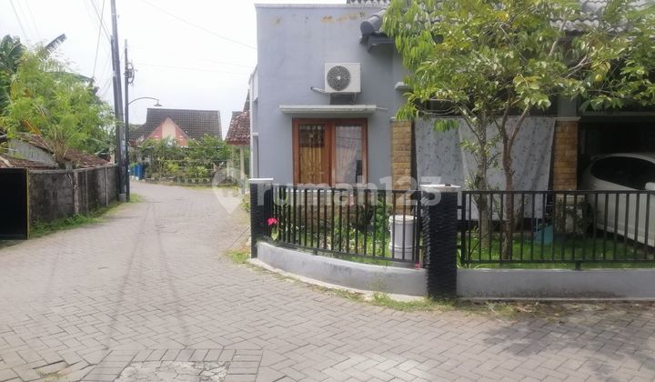 RUMAH DIJUAL PERUMAHAN ONE GATE SECURITY 24 JAM DEKAT KOTAGEDE RUMAH DIJUAL PERUMAHAN ONE GATE SECURITY 24 JAM DEKAT KOTAGEDE