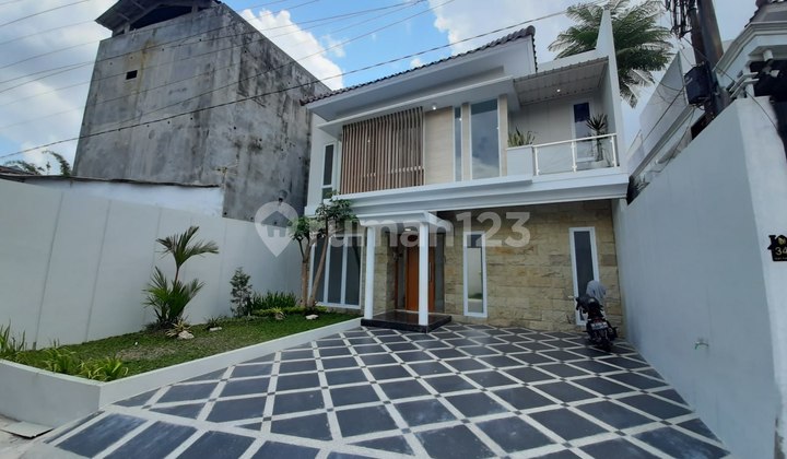 PROMO RUMAH MEWAH 2 LANTAI JL PALAGAN DEKAT AL AZHAR, KAMPUS UGM