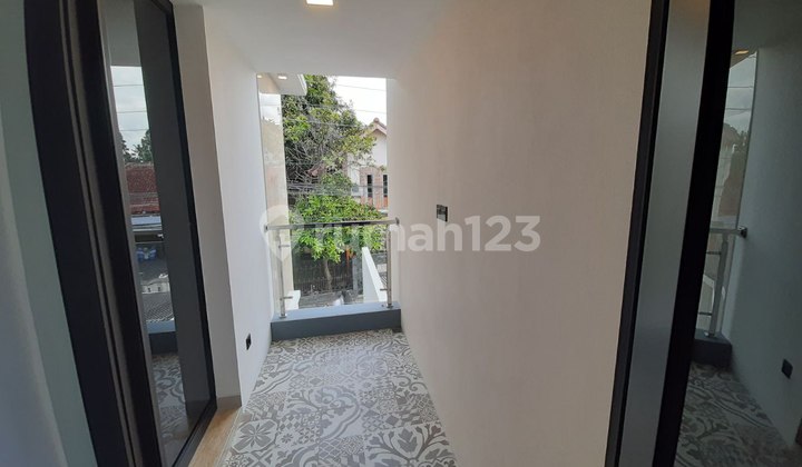 FULLY FURNISHED LUXURY HOUSE IN BLOCK O NEAR JEC RS PAU HARDJOLUKITO 2