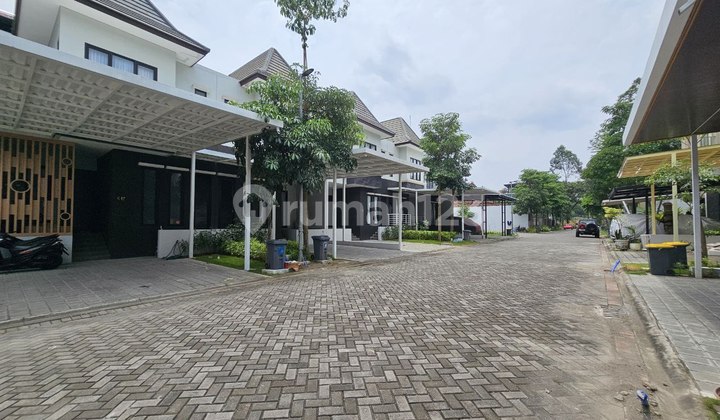 DIJUAL CEPAT RUMAH MEWAH FULLY FURNISHED PERUMAHAN MAGUWOHARJO 2