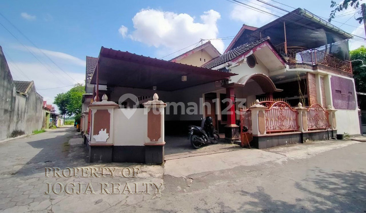 RUMAH DIJUAL BANGUNTAPAN YOGYAKARTA 2 LANTAI SIAP HUNI FURNISHED