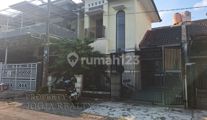 FOR SALE FAST 2-STORY HOUSE IN PALAGAN HOUSING NEAR UGM CAMPUS 2