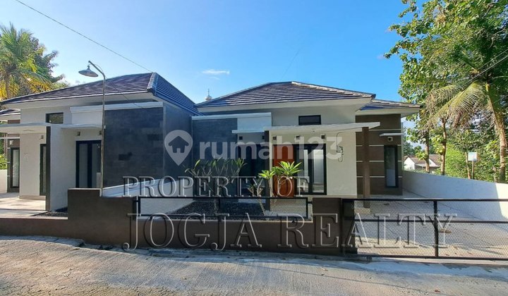 DIJUAL MURAH  RUMAH BARU SIAP HUNI BANGUNJIWO DEKAT KAMPUS UMY