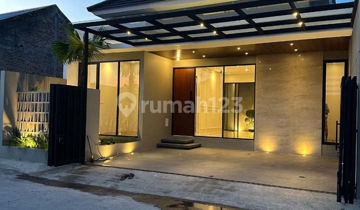 RUMAH MEWAH MINIMALIS LUAS PURWOMARTANI DEKAT EXIT TOL KALASAN RUMAH MEWAH MINIMALIS LUAS PURWOMARTANI DEKAT EXIT TOL KALASAN