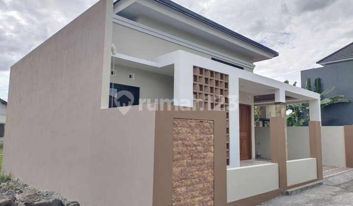 RUMAH MINIMALIS TROPIS SIAP HUNI SAMBISARI PURWOMARTANI SHM KPR 2